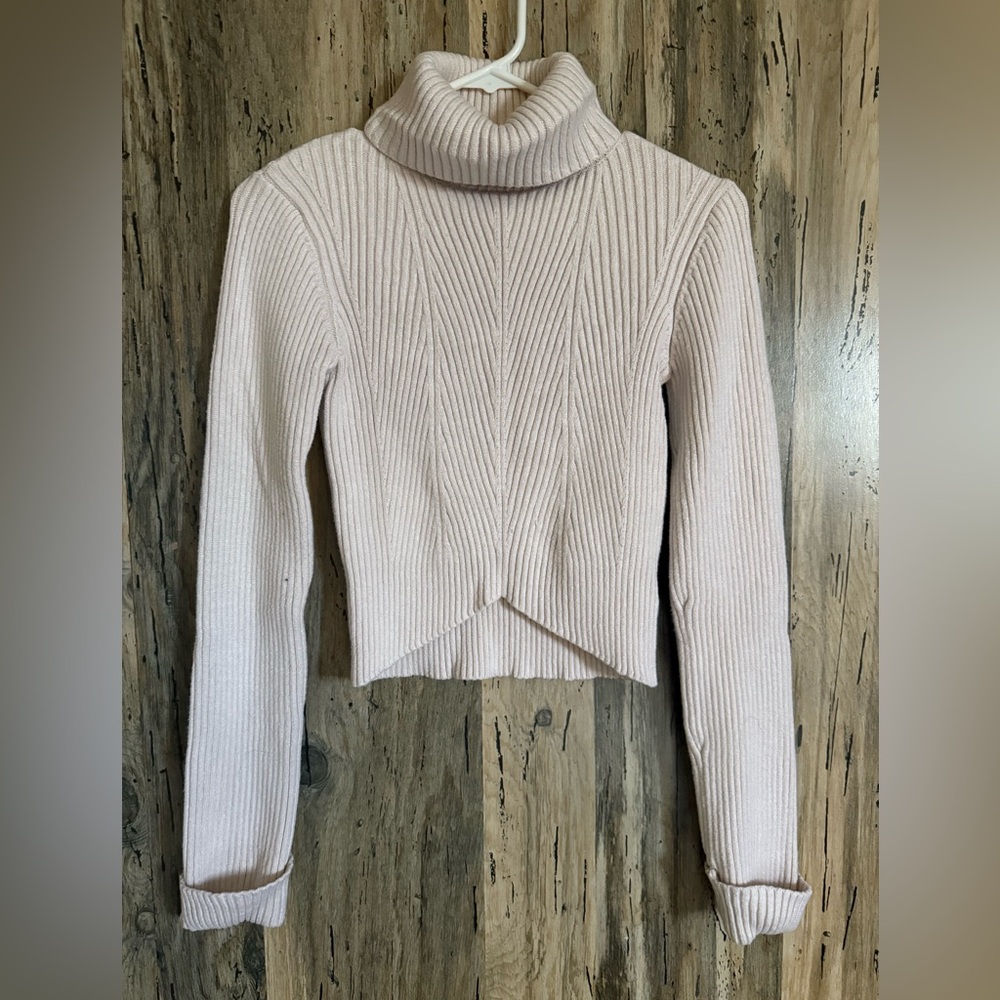 Women's Cream Turtleneck cropped Sweater